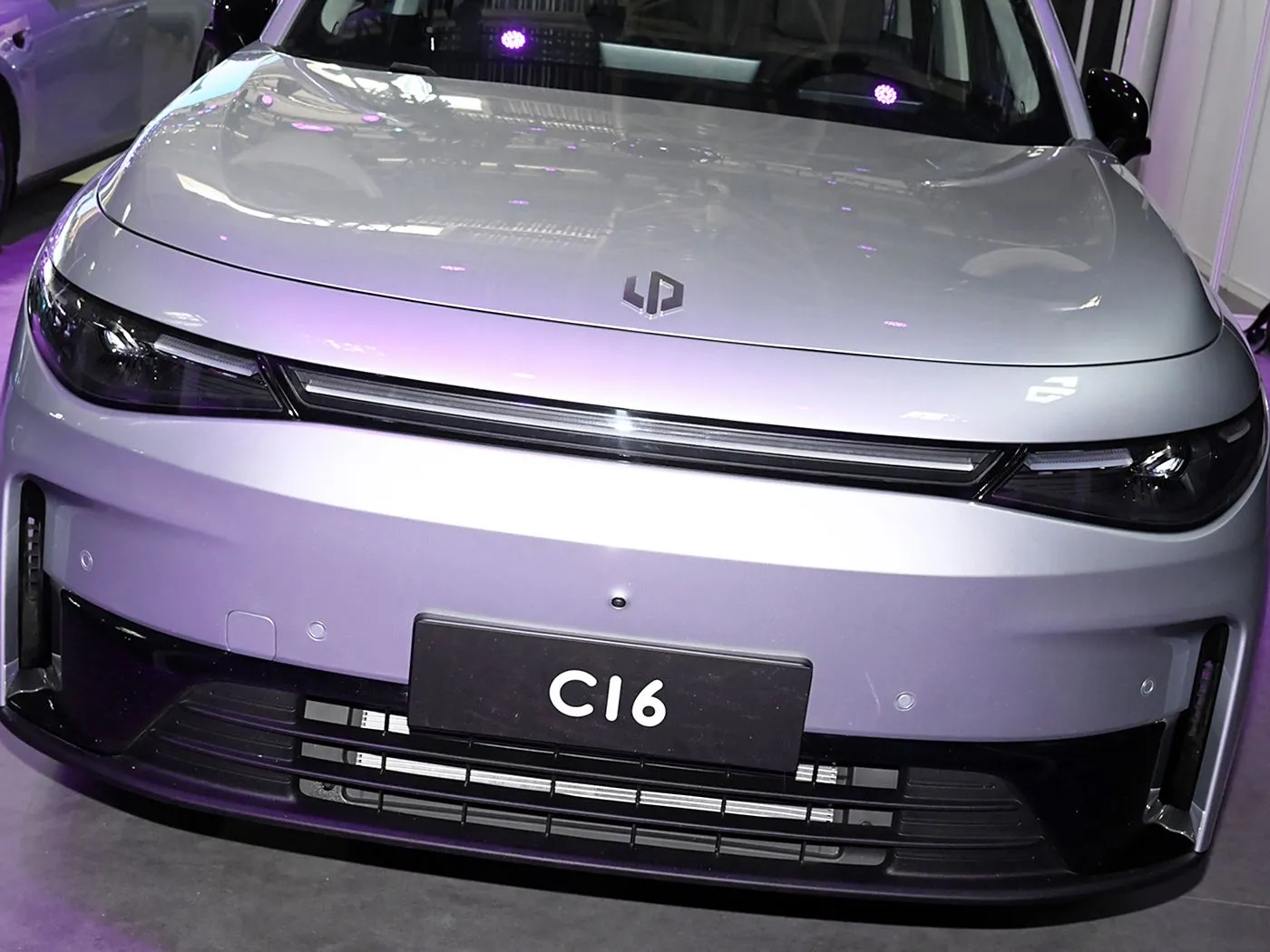 Leapmotor C16 5 puertas 6 plazas EV SUV 4WD Modo de conducción Dirección izquierda Combustible eléctrico e híbrido New Energy Auto