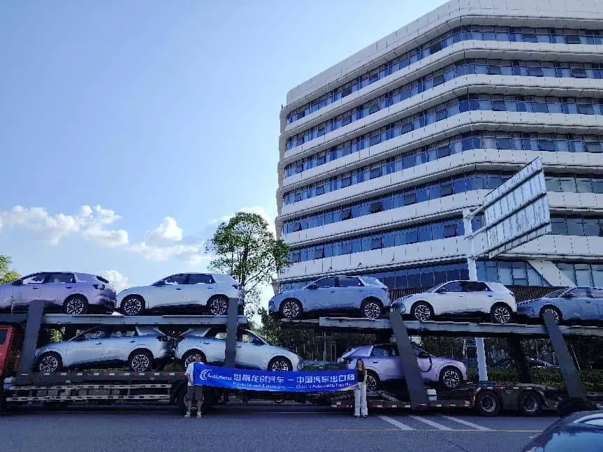 Hunan Launch Automotive: impulsando la expansión global con sólidas capacidades de exportación