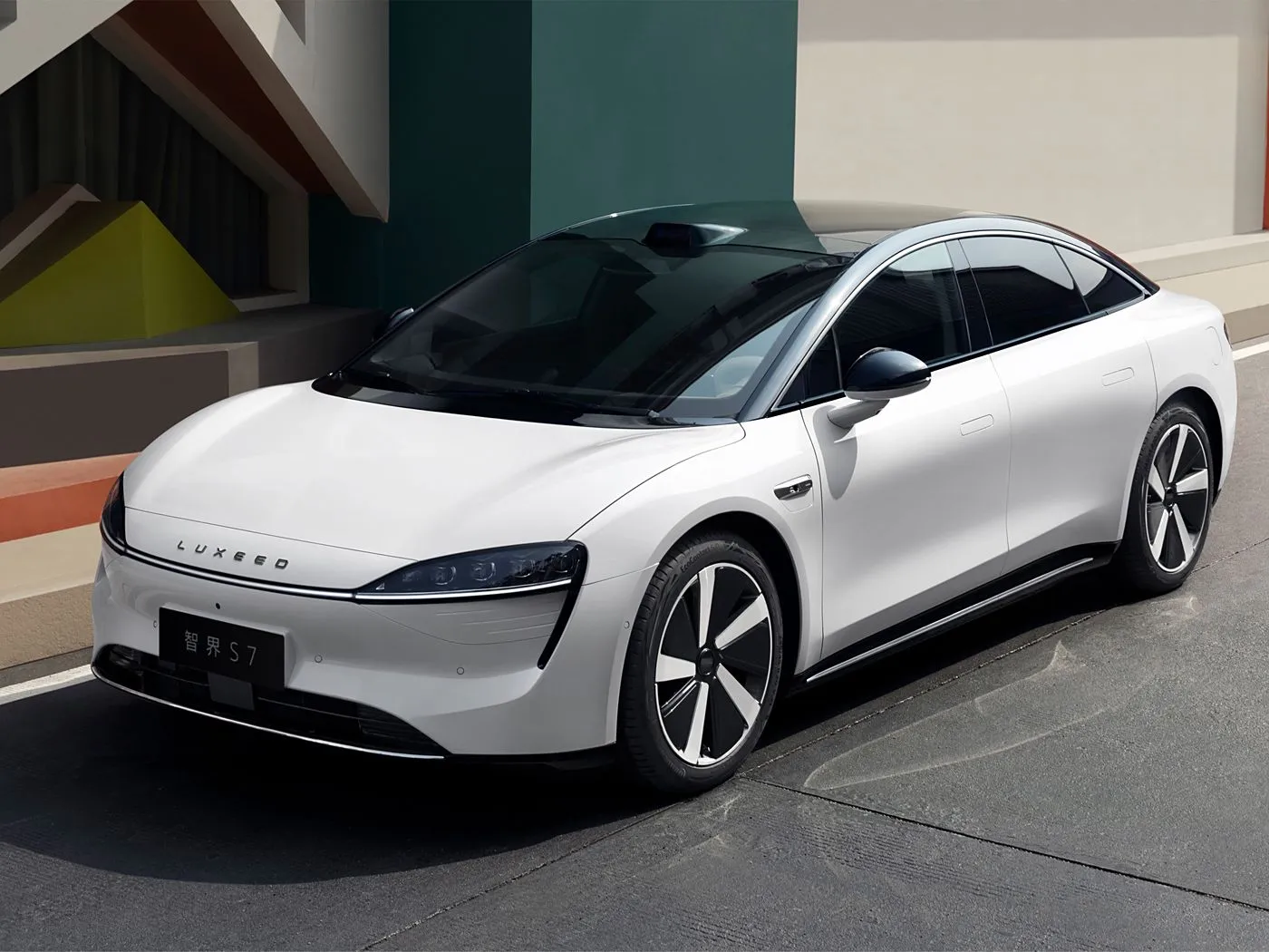 CHERY LUXEED S7 Exeed Vehículo eléctrico de lujo de nueva energía con RWD/AWD 4 puertas y 5 asientos