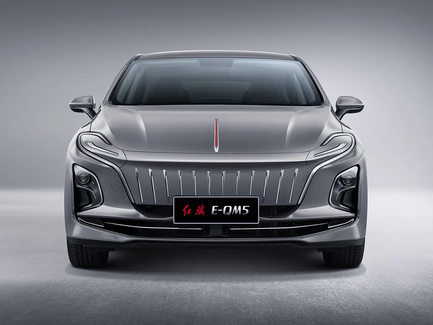 Hongqi E-QM5 Amplio sedán EV con distancia entre ejes larga y largo alcance, vehículo eléctrico puro de nueva energía