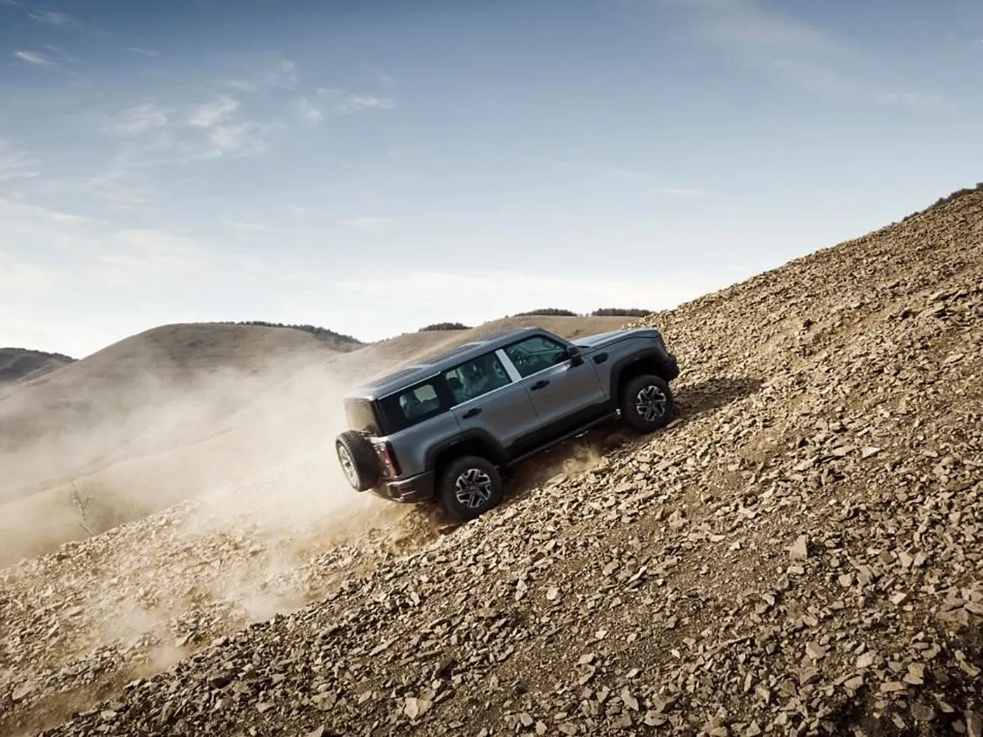 Beijing Off-Road BJ40 SUV compacto 4WD, tanque de 85 litros y cámara panorámica con distancia entre ejes larga