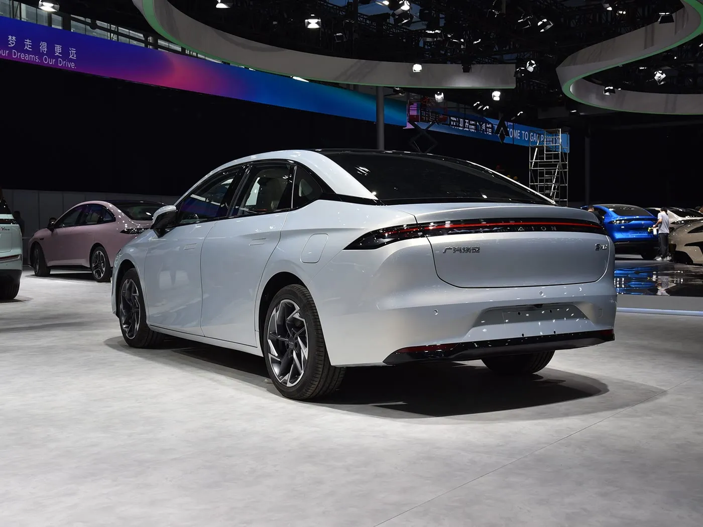 AION S MAX SUV eléctrico de lujo EV híbrido con funciones avanzadas de alta velocidad Vehículo ecológico de nueva energía