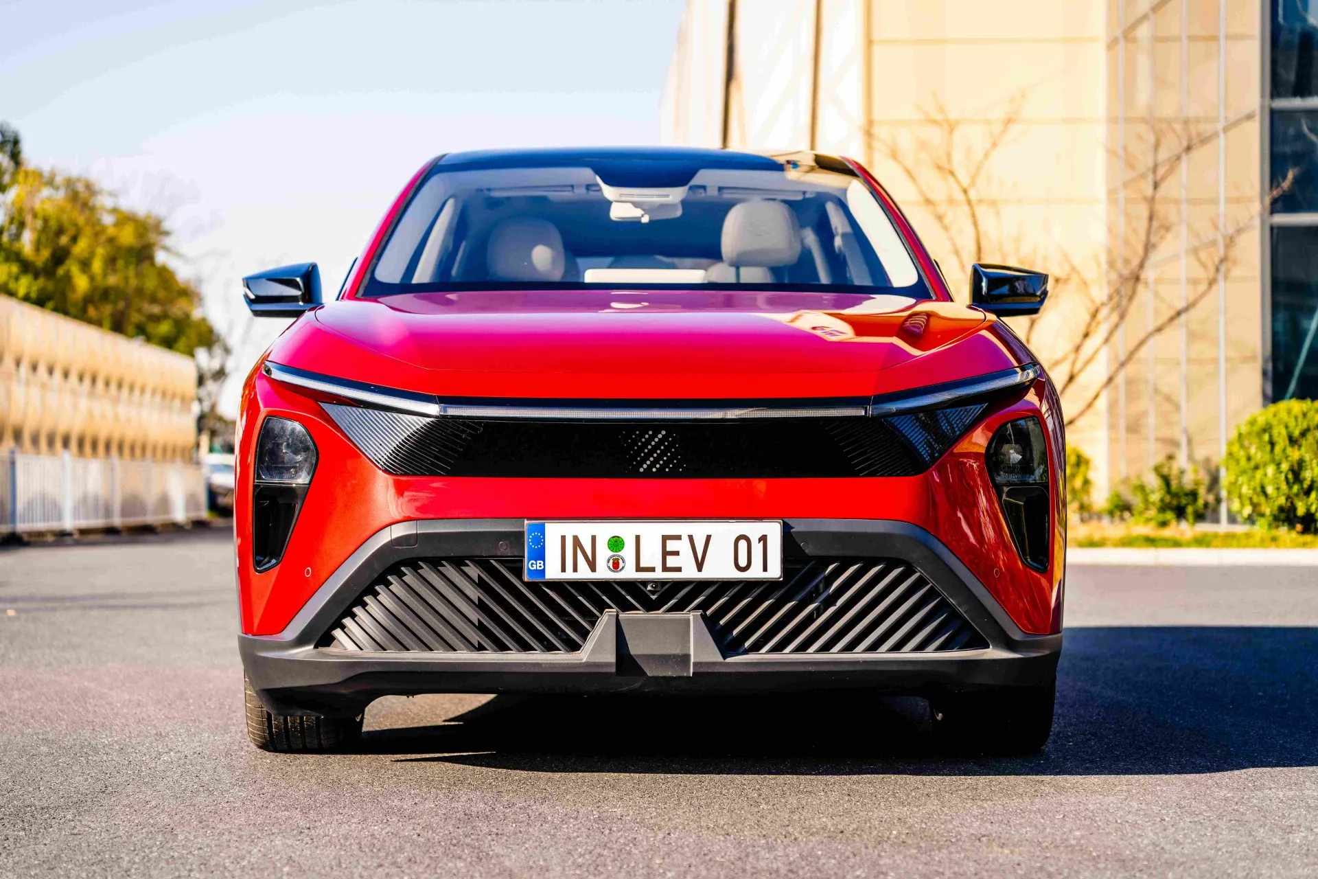 LEV01 SUV CON VOLANTE A LA DERECHA VEHÍCULO DE NUEVA ENERGÍA EV Distancia entre ejes de largo alcance 5 asientos