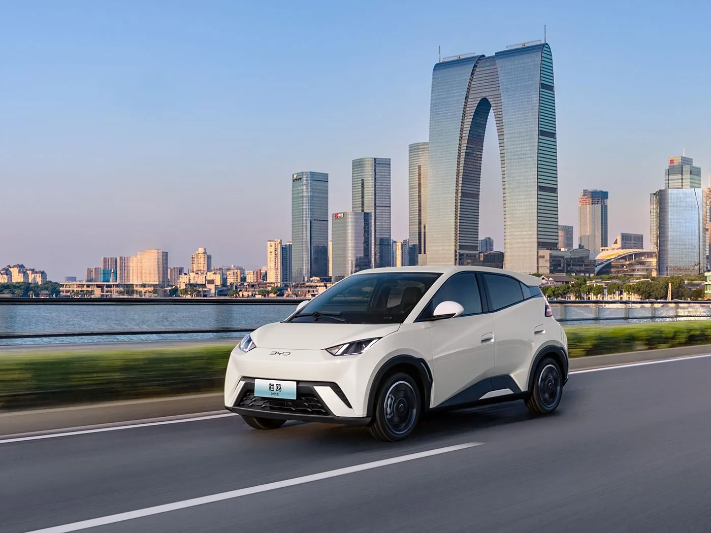 BYD Seagull EV Hatchback Mini SUV inteligente con tracción delantera y cámara trasera, vehículo de nueva energía impulsado por litio, gran oferta