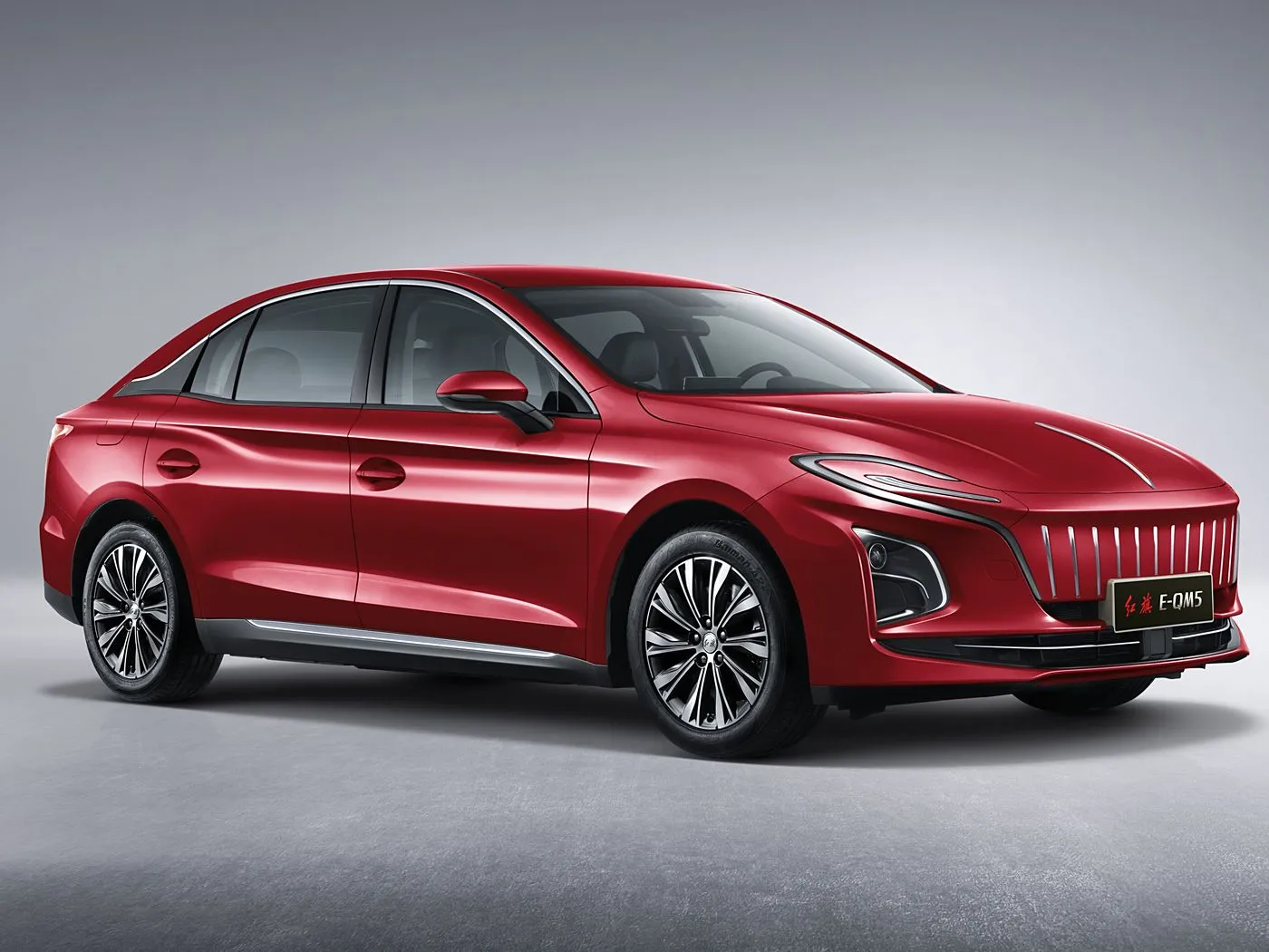 Hongqi E-QM5 Amplio sedán EV con distancia entre ejes larga y largo alcance, vehículo eléctrico puro de nueva energía