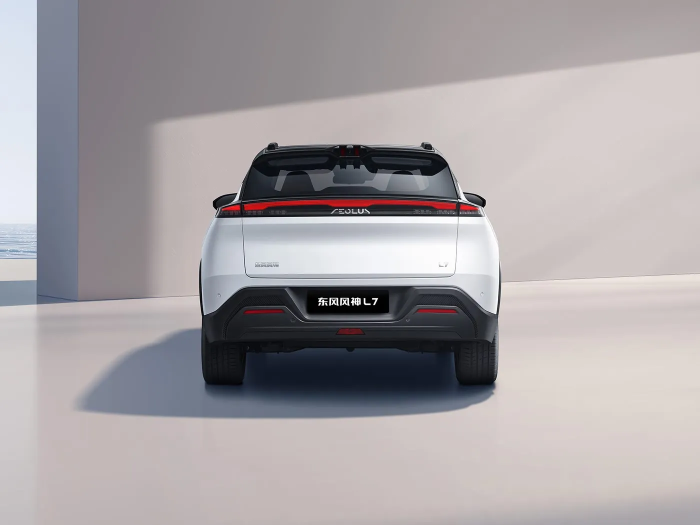 Dongfeng Aeolus L7: SUV EV/PHEV de 5 asientos con toques premium Asientos de cuero Vehículo de nueva energía de largo alcance