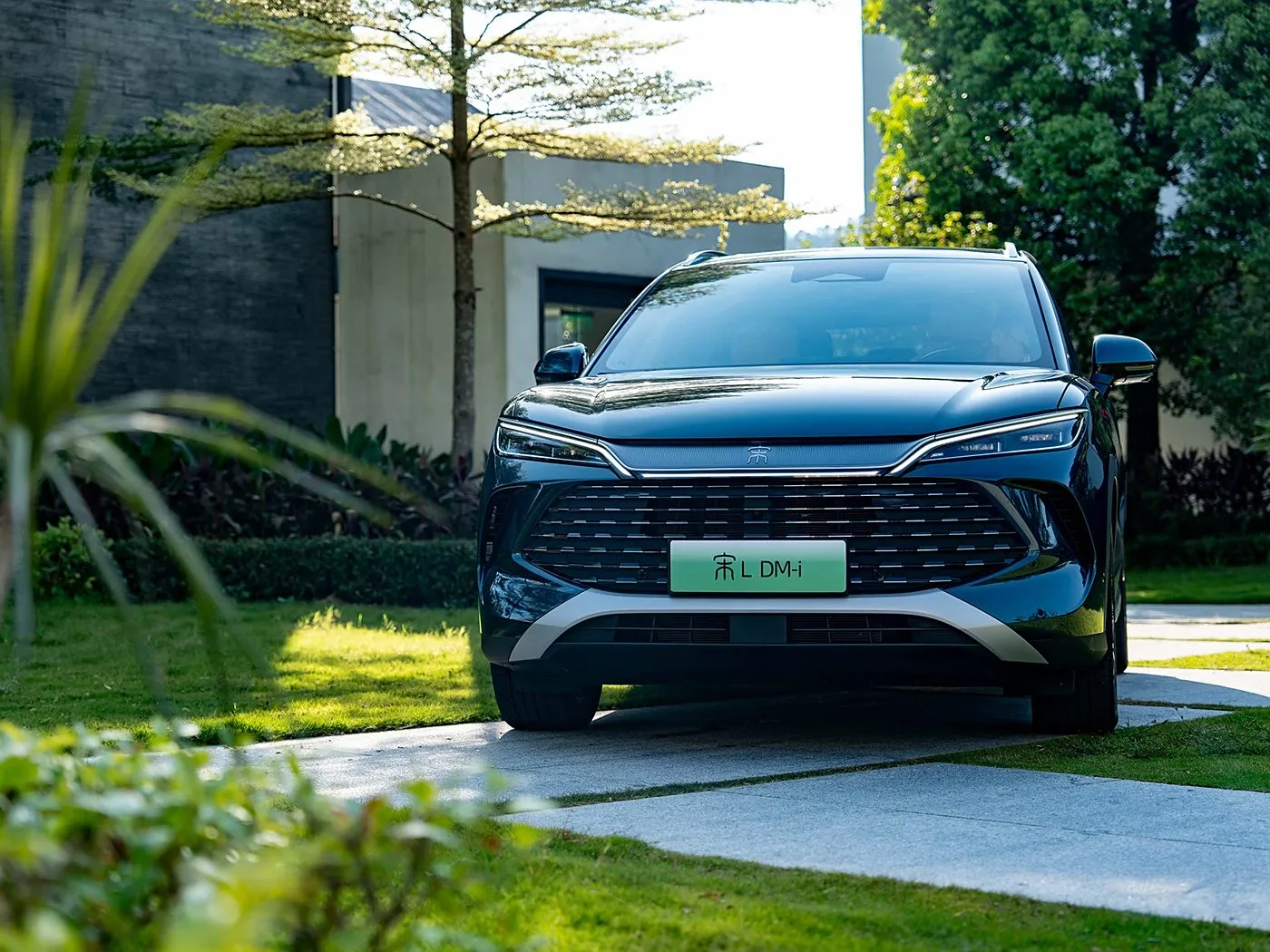BYD Song L DM-i SUV PHEV compacto Vehículo de nueva energía de largo alcance y alta velocidad DiPilot 2.0 Asientos calefactables Cámara panorámica de 360°