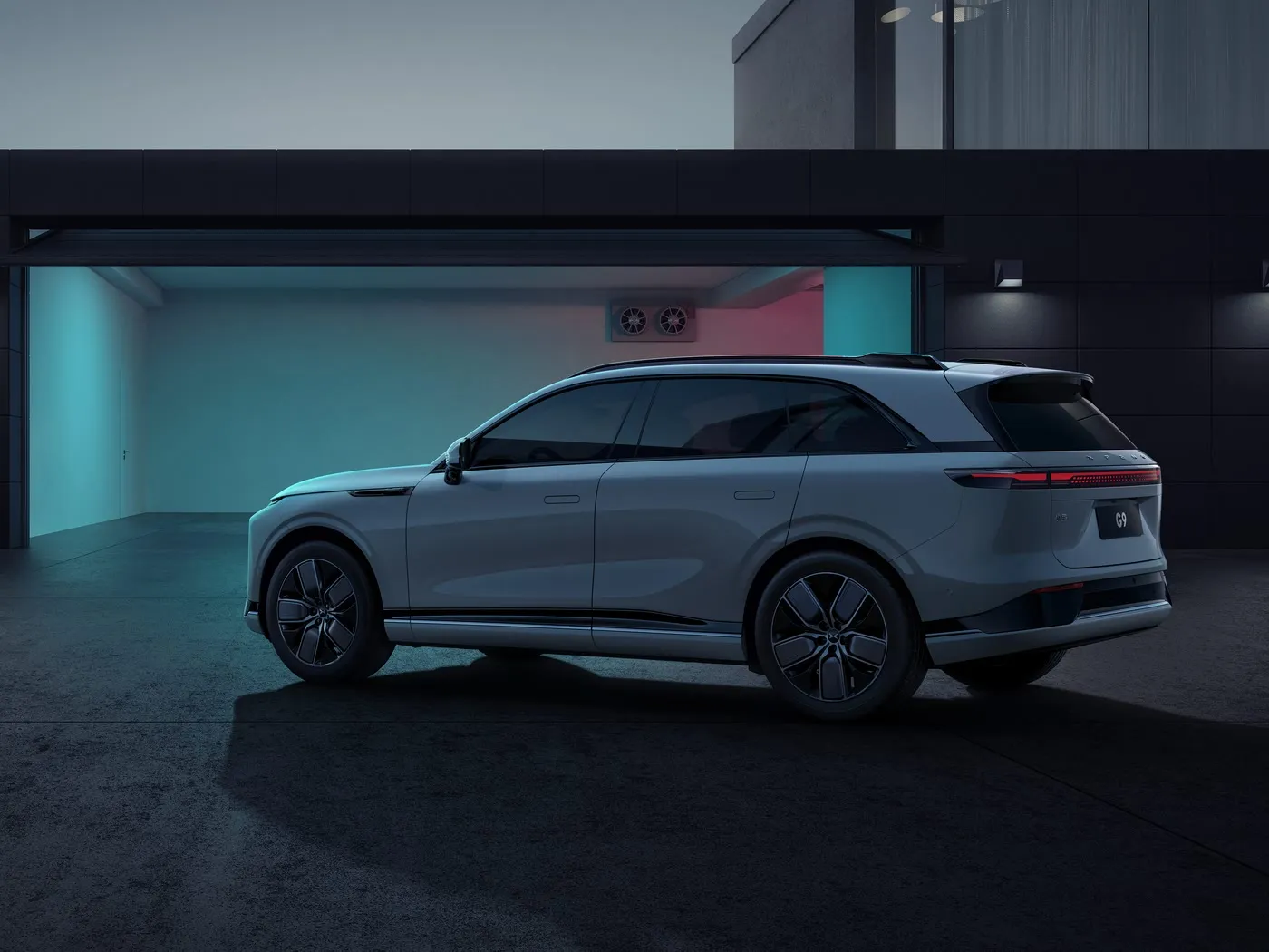 Xpeng G9 SUV de lujo de 4 puertas y 5 plazas Vehículo eléctrico New Energy MPV Hatchback con modo de conducción 4WD Potencia PHEV y motor EV izquierdo