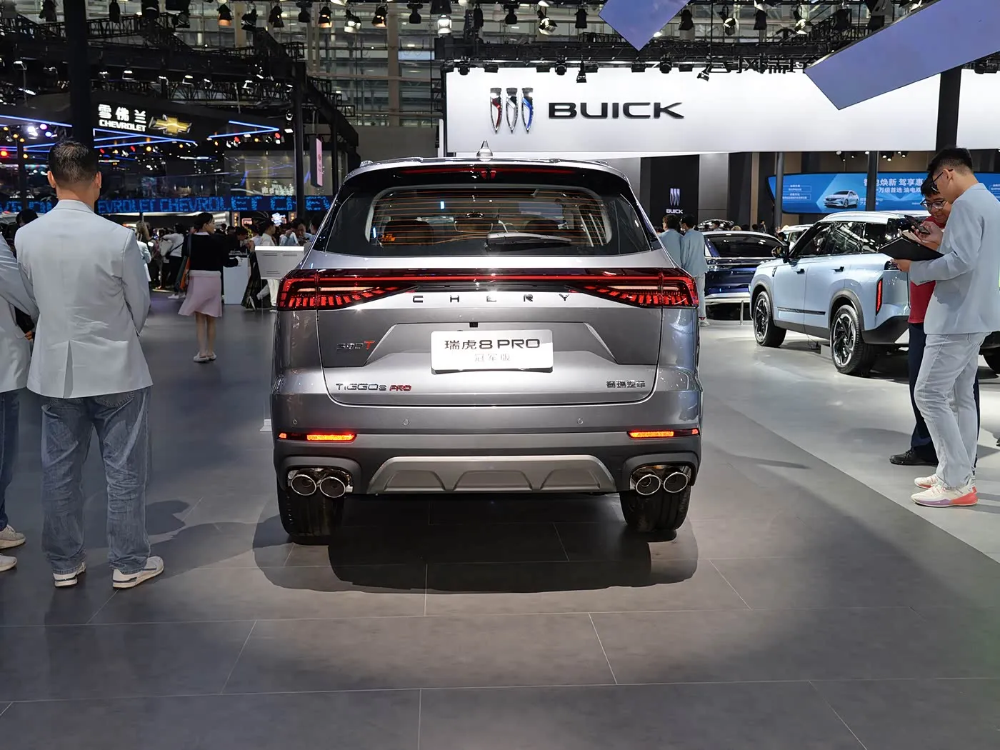 Chery Tiggo 8 Pro SUV familiar de lujo Caja de cambios automática Cámara trasera R18 Izquierdo Gasolina Asientos de cuero oscuro Emisiones Euro VI AWD
