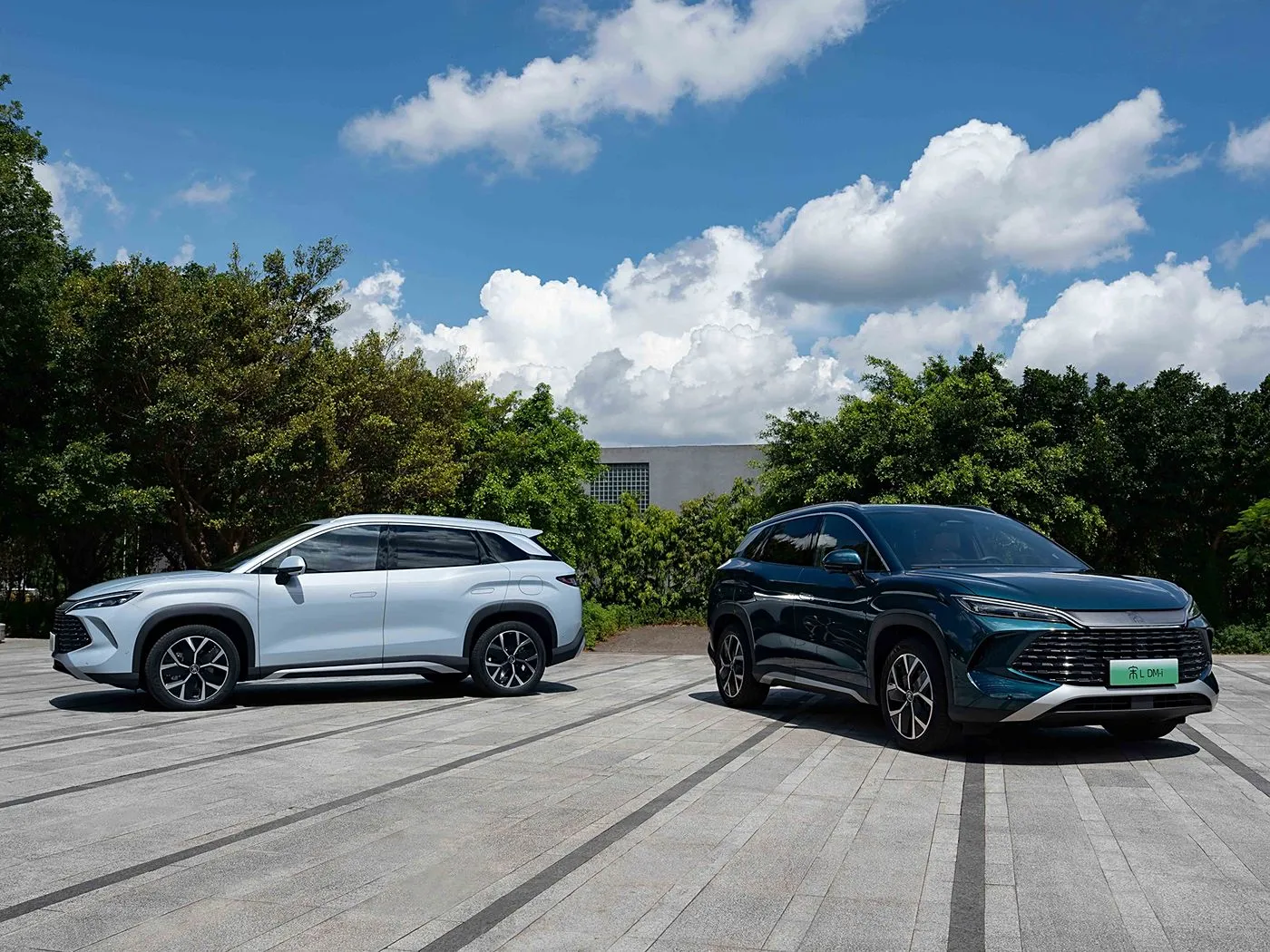 BYD Song L DM-i SUV PHEV compacto Vehículo de nueva energía de largo alcance y alta velocidad DiPilot 2.0 Asientos calefactables Cámara panorámica de 360°