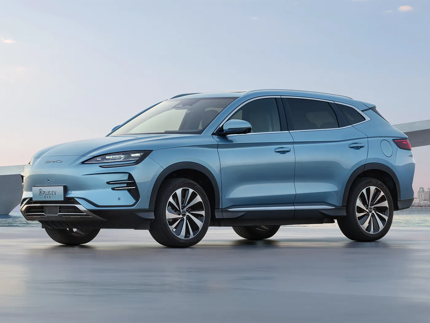 BYD Song Plus SUV Automático AWD con cámara trasera Asientos de cuero Combustible híbrido Dirección izquierda