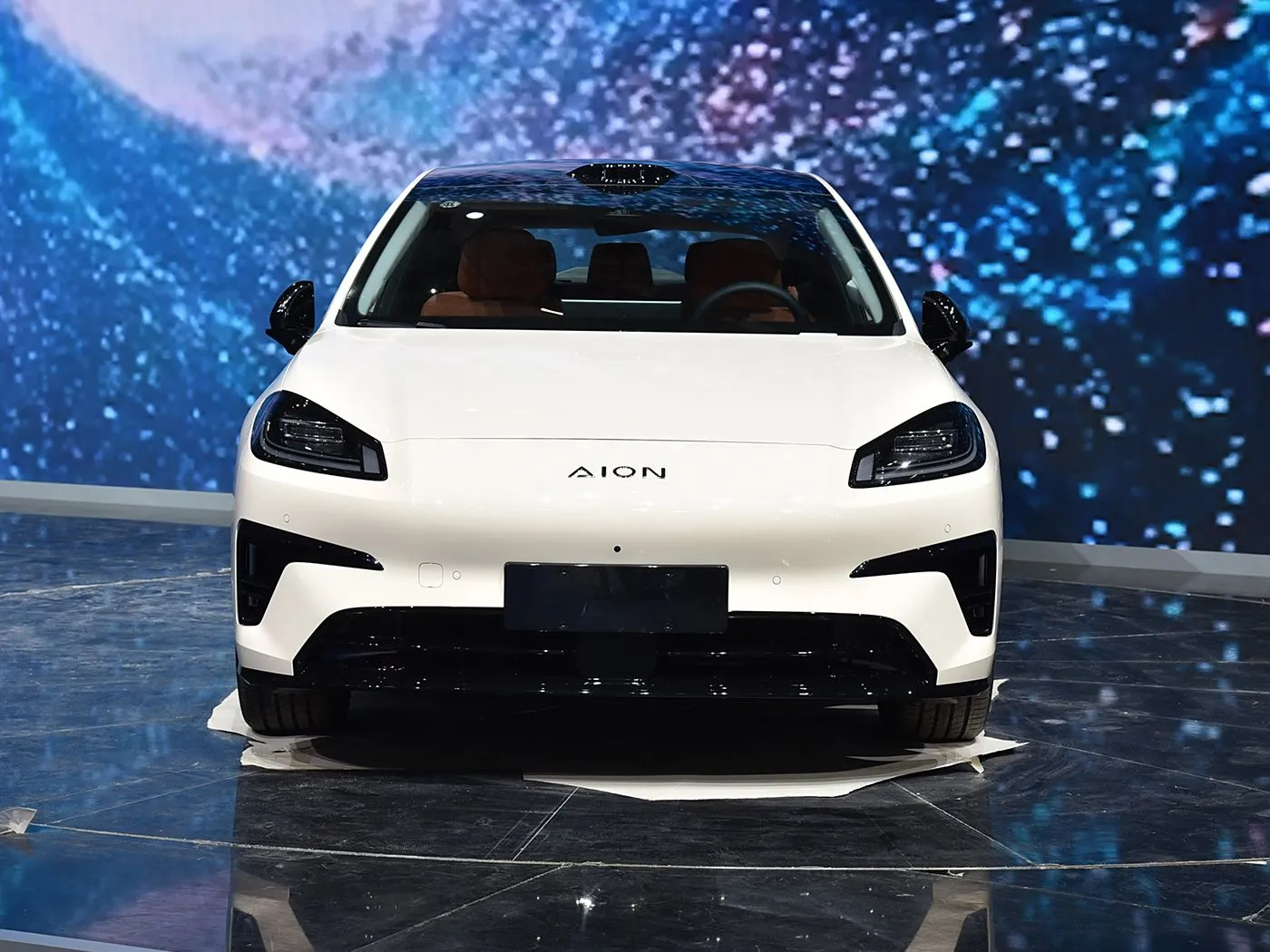 AION RT SUV eléctrico Volante a la izquierda EV de alta velocidad Caja de cambios automática Híbrido Mini nivel Sedán Vehículo de nueva energía para adultos