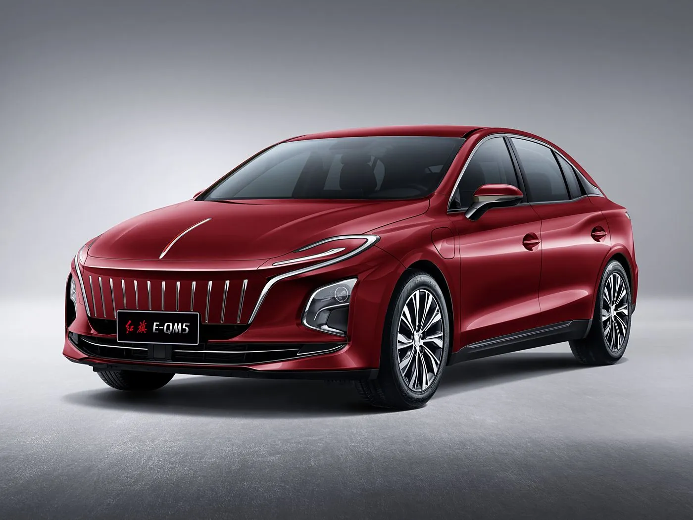 Hongqi E-QM5 Amplio sedán EV con distancia entre ejes larga y largo alcance, vehículo eléctrico puro de nueva energía