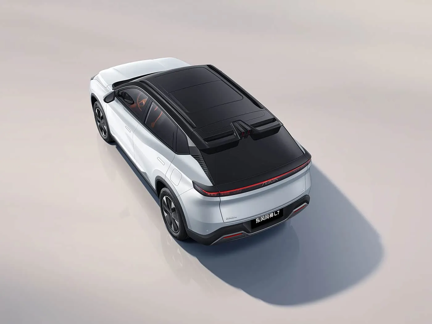 Dongfeng Aeolus L7: SUV EV/PHEV de 5 asientos con toques premium Asientos de cuero Vehículo de nueva energía de largo alcance