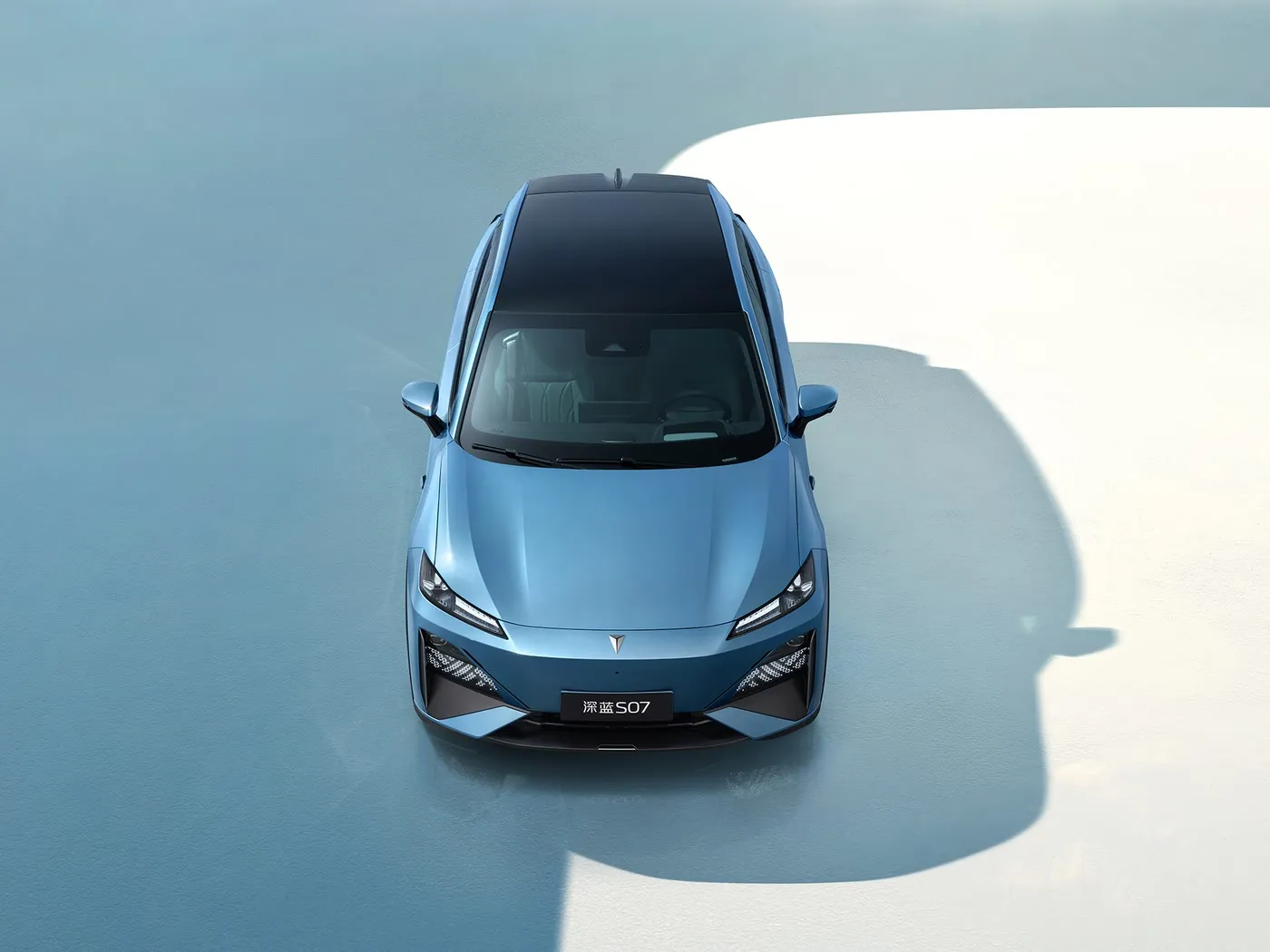 Deepal S07 vehículo de nueva energía SUV premium de rango extendido/EV de largo alcance distancia entre ejes 5 asientos Pantalla en pulgadas