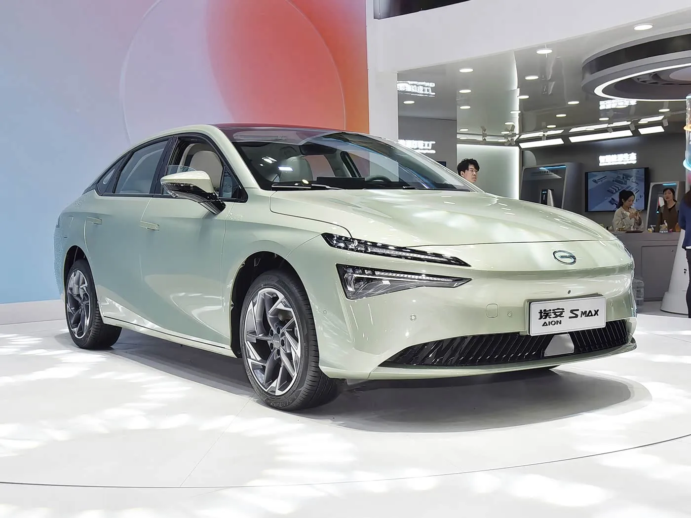 AION S MAX SUV eléctrico de lujo EV híbrido con funciones avanzadas de alta velocidad Vehículo ecológico de nueva energía